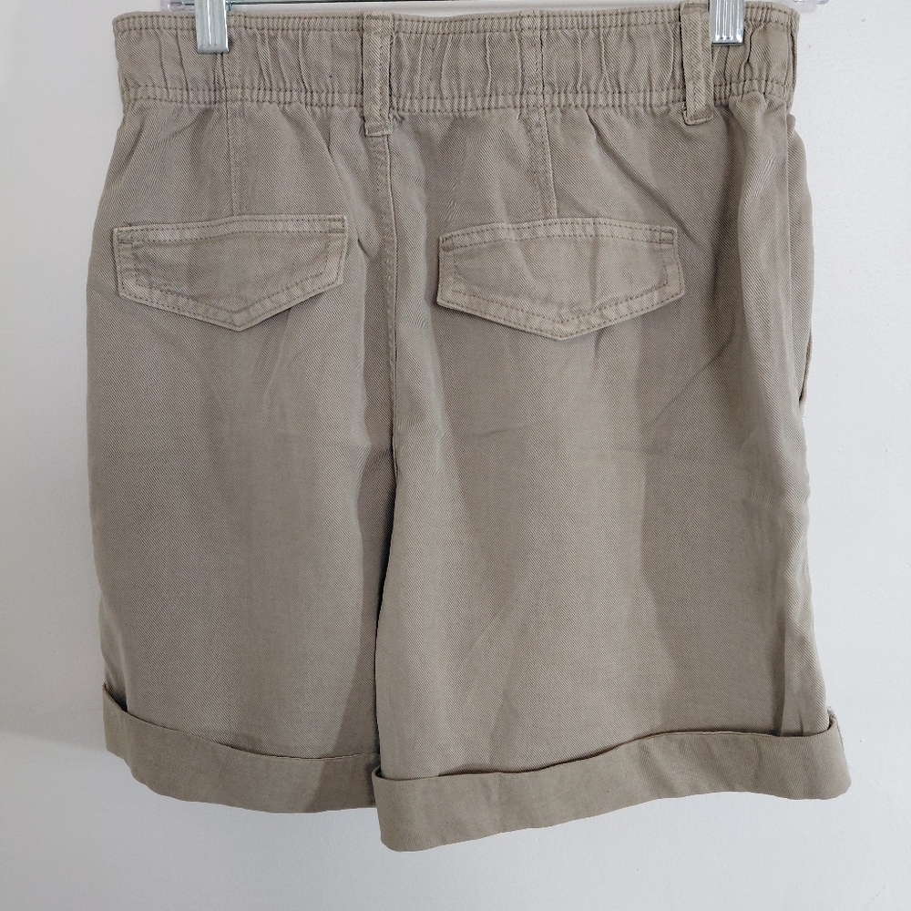 Denim & Co Women's White Denim Shorts size 6